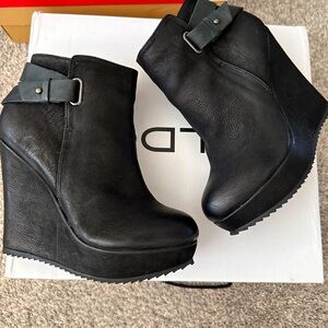 Black Wedge Ankle Leather Boots